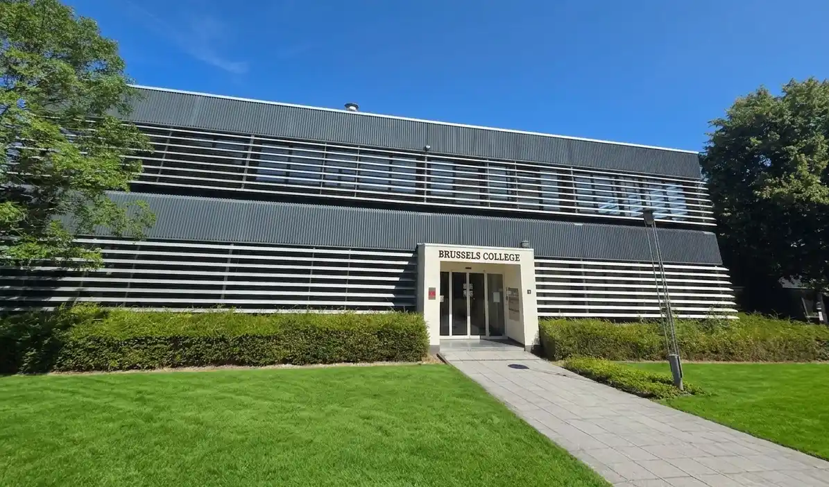 Brussels College campus entrance
